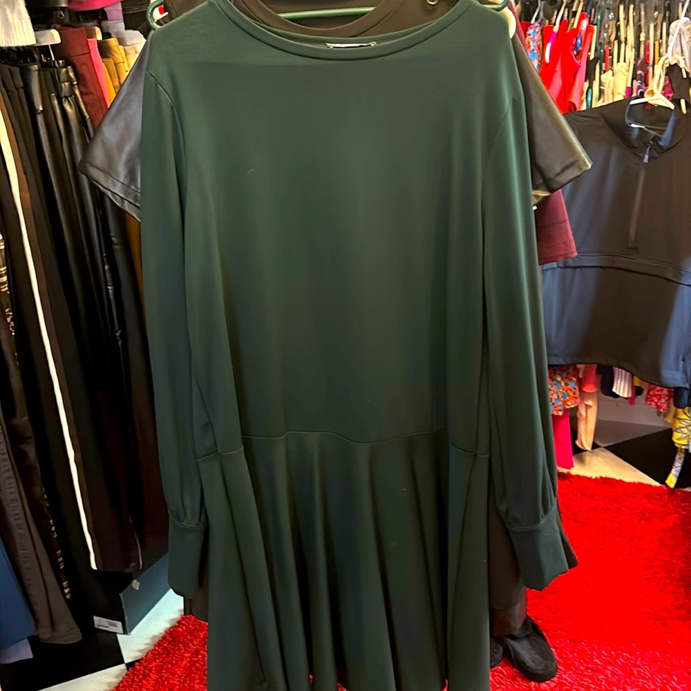 Zara emerald green stretch tee long sleeve dress XL and NWOT